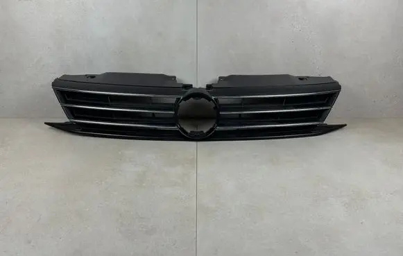 Volkswagen Jetta VI Front grill 5C6853655E 5C6853655