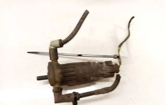 Skoda Octavia Mk2 (1Z) Windscreen/windshield washer pump 