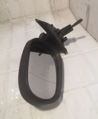Manual wing mirror