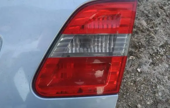 Mercedes-Benz B W245 Tailgate rear/tail lights