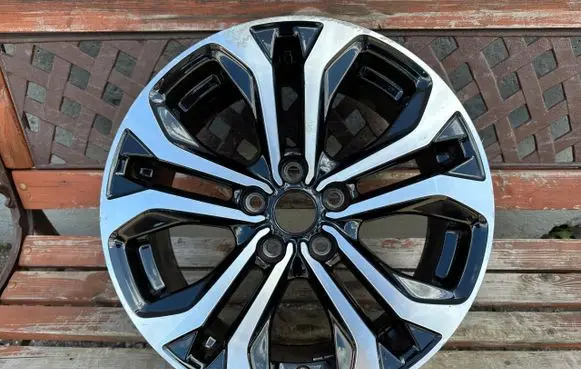 Ford Puma R17 alloy rim 