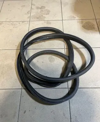 Peugeot Bipper Front door rubber seal 
