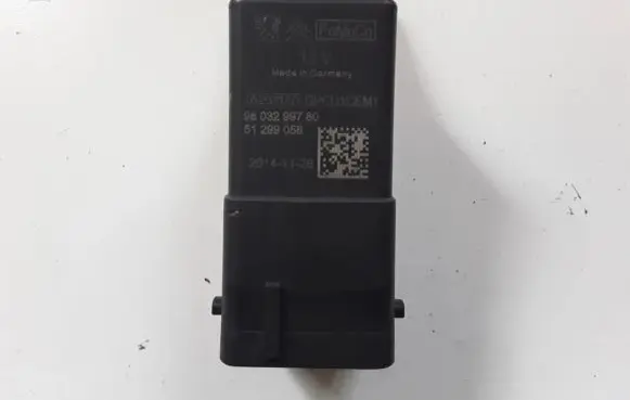 Ford Kuga II Glow plug pre-heat relay 9803299780