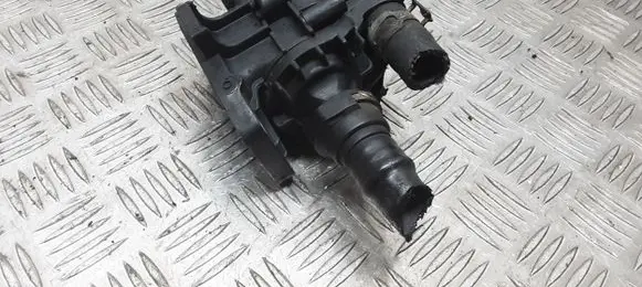 Thermostat/thermostat housing