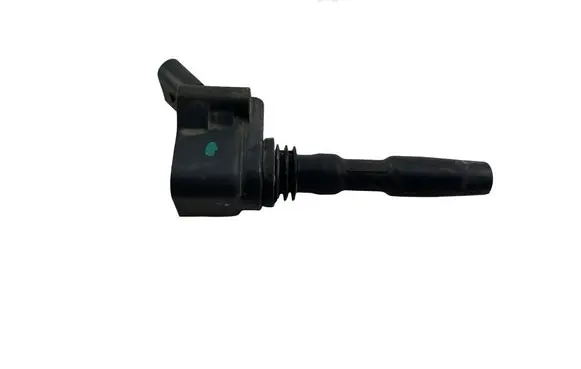 Volkswagen Golf VII High voltage ignition coil 04E905110M