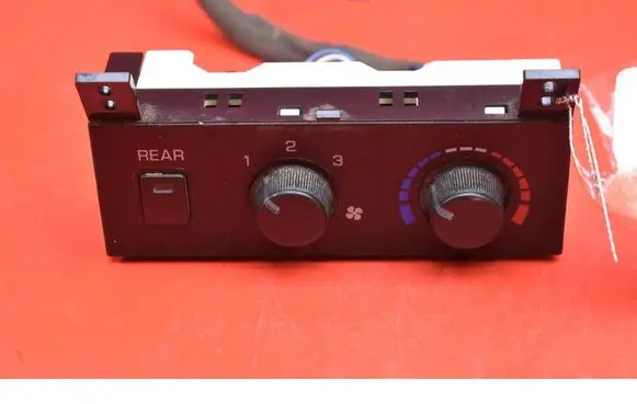 Mitsubishi Pajero Climate control unit