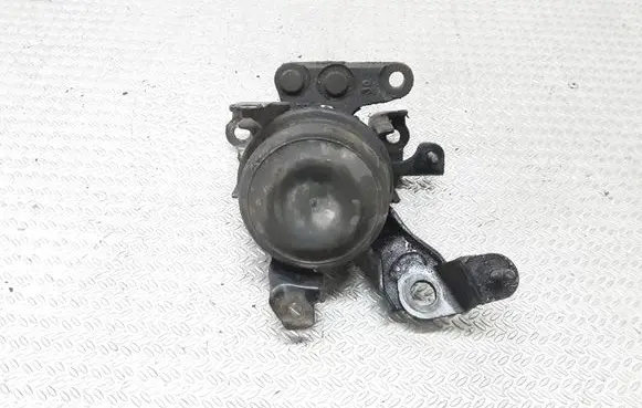 Toyota Corolla Verso E121 Engine mount bracket