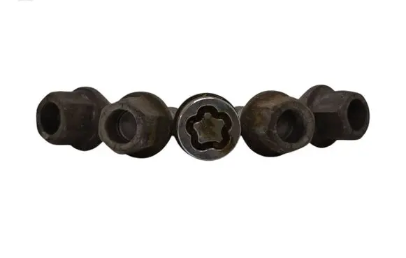 Nissan Qashqai Nuts/bolts 
