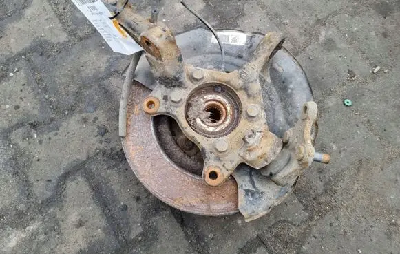 Toyota Yaris Front wheel hub spindle knuckle F54R6
