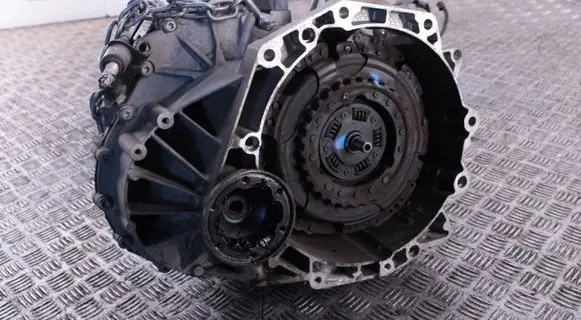 Skoda Yeti (5L) Automatic gearbox PKW 0AM325065S 0AM301107
