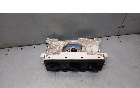 Mitsubishi Space Star Air conditioning/heating control unit 