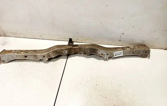 Toyota Avensis T250 Radiator support slam panel