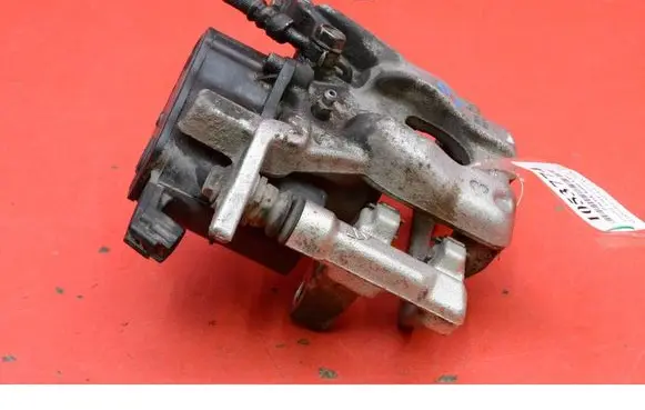 Toyota Yaris Cross Rear brake caliper 