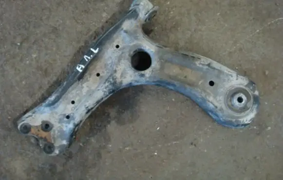 Audi A1 Front lower control arm/wishbone