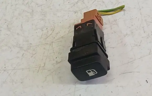 Citroen C4 Grand Picasso Fuel tank opening switch 96530658XT