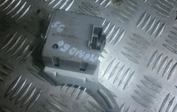 Ford Mondeo MK I Other control units/modules 93BB10E850AC
