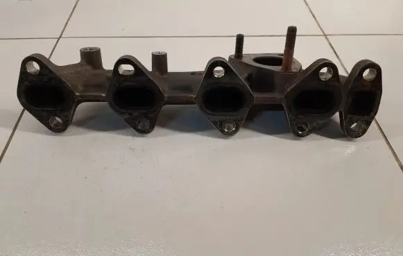Hyundai Santa Fe Exhaust manifold NOCODE