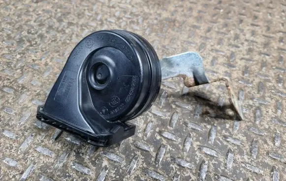 Volvo XC40 Horn signal 30747615