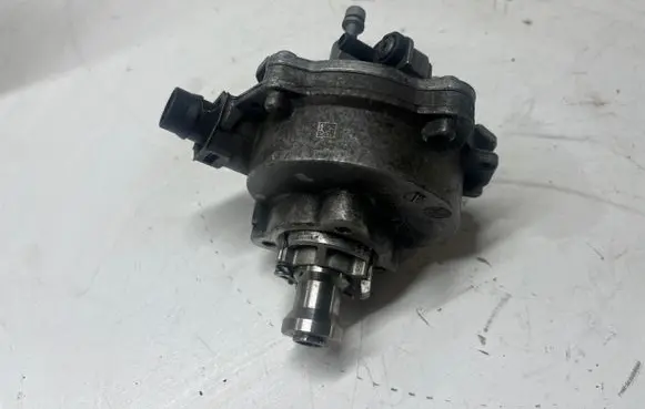 BMW X5 F15 Vacuum pump