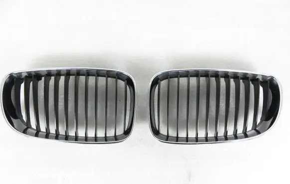 BMW 1 E81 E87 Front grill 7166440 7166439