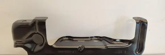 Battery bracket