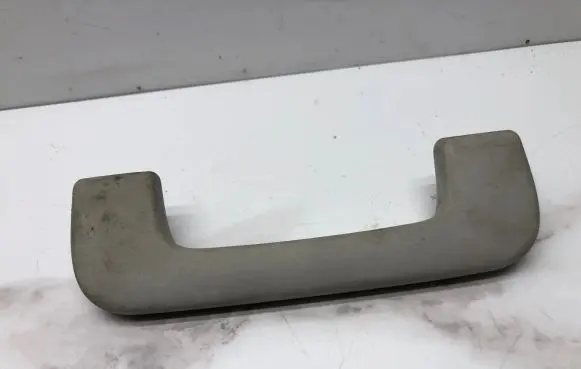 Audi A4 S4 B7 8E 8H Front interior roof grab handle 8E0857607