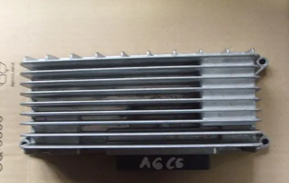 Audi A6 S6 C6 4F Sound amplifier 8T0035223N