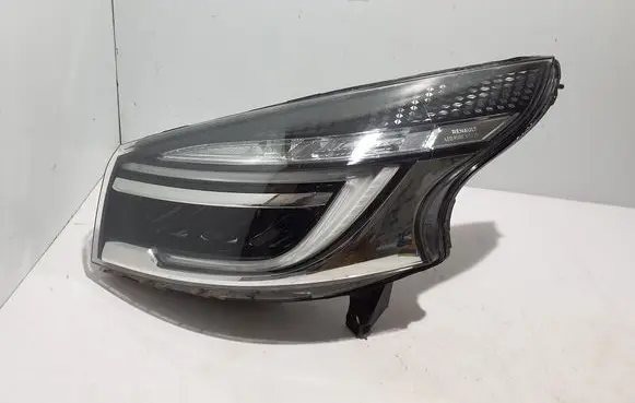 Renault Trafic III (X82) Headlight/headlamp 260608582R