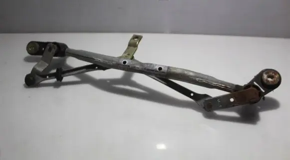Renault Clio III Front wiper linkage 