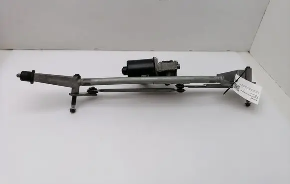 Volvo S60 Front wiper linkage and motor 404775 09151848 182395