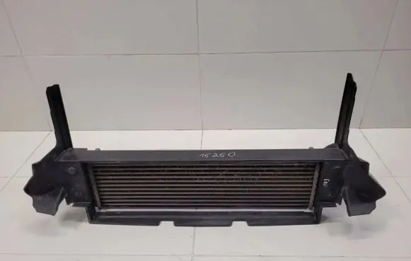 Opel Mokka Intercooler radiator 95081734