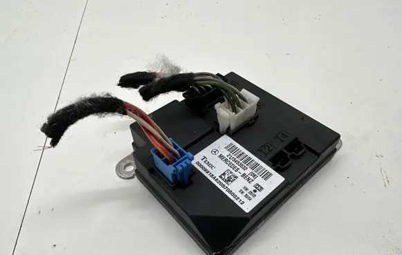 Mercedes-Benz E W211 Central body control module A2115453532