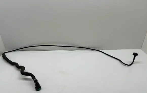 Volvo V40 Engine coolant pipe/hose 31338601