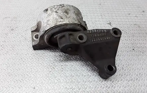 Peugeot Boxer Engine mount bracket T164827