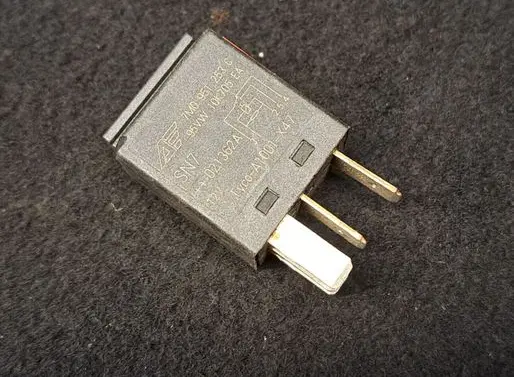 Volkswagen Sharan Other relay 7M0951263C