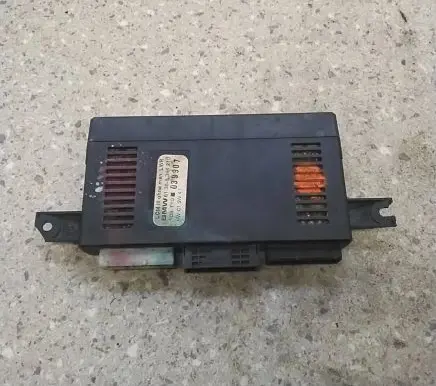 BMW 5 E39 Light module LCM 61358386210 109110 039907