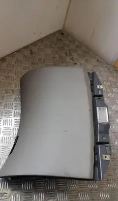 Volvo V70 Glove box 8650374