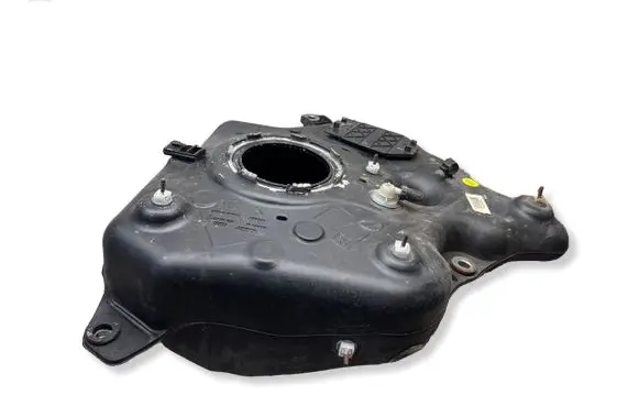 Audi A6 S6 C7 4G AdBlue liquid reservoir 4G0131877