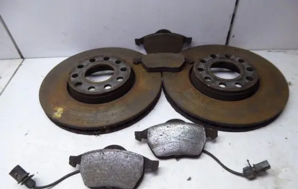 Volkswagen PASSAT B5.5 Front brake disc