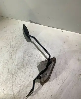 Mitsubishi Pajero Pinin Accelerator throttle pedal