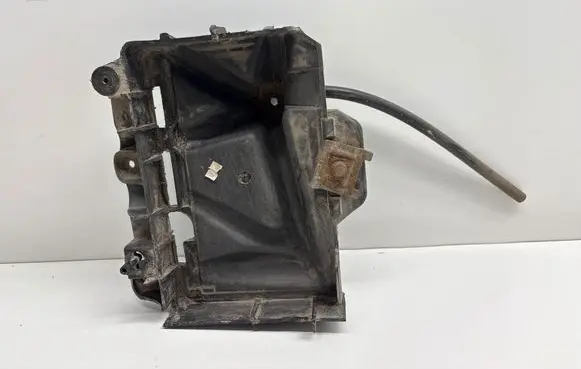 Skoda Rapid (NH) Battery tray 6R0915331 DJ4CZ