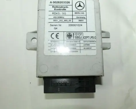 Mercedes-Benz S W220 Airbag deployment crash/impact sensor A0028203326