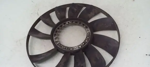 Volkswagen PASSAT B5.5 Fan impeller 058121301B