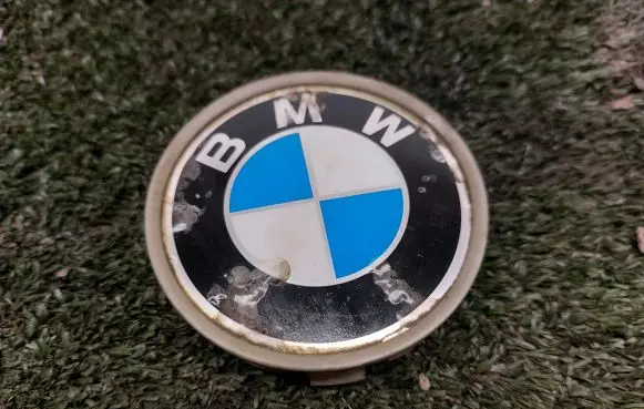 BMW 5 E60 E61 Original wheel cap 1095361