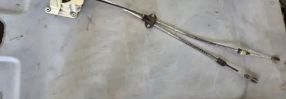 Ford Focus C-MAX Gear shift cable linkage 3M5R7E395LC