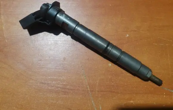 Audi A6 S6 C6 4F Fuel injector 059130277BE