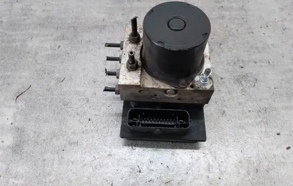 Skoda Fabia Mk2 (5J) ABS Pump 6R0614517