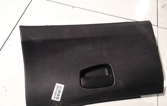 Citroen DS3 Glove box