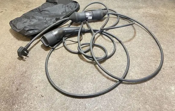 Volvo XC40 Electric car charging cable 32257798 230913 P32257798
