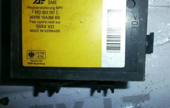 Volkswagen Sharan Immobilizer control unit/module 95VW19A366BB 7M0953257C